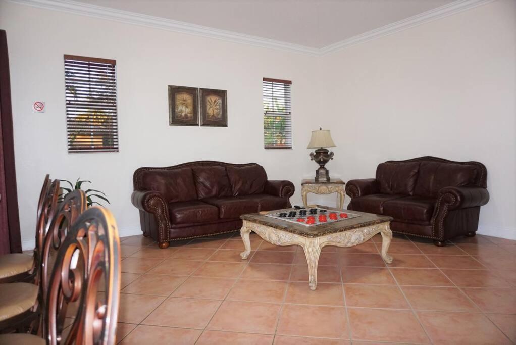New Luxury Vacation Dream Rental- Sleeps 15! Miami Extérieur photo