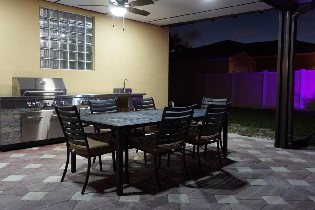 New Luxury Vacation Dream Rental- Sleeps 15! Miami Extérieur photo