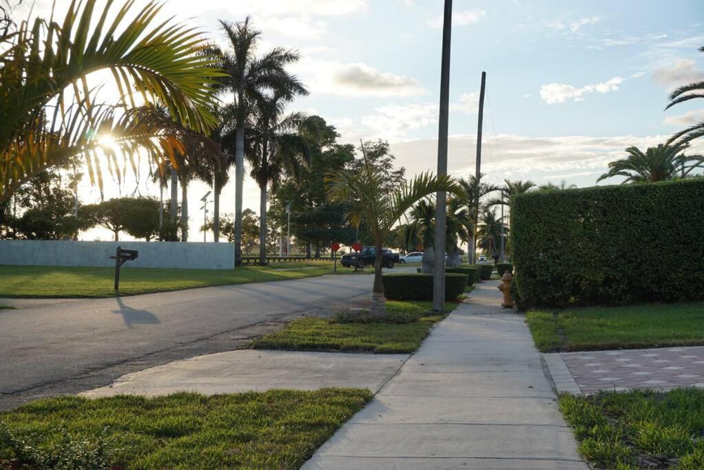New Luxury Vacation Dream Rental- Sleeps 15! Miami Extérieur photo