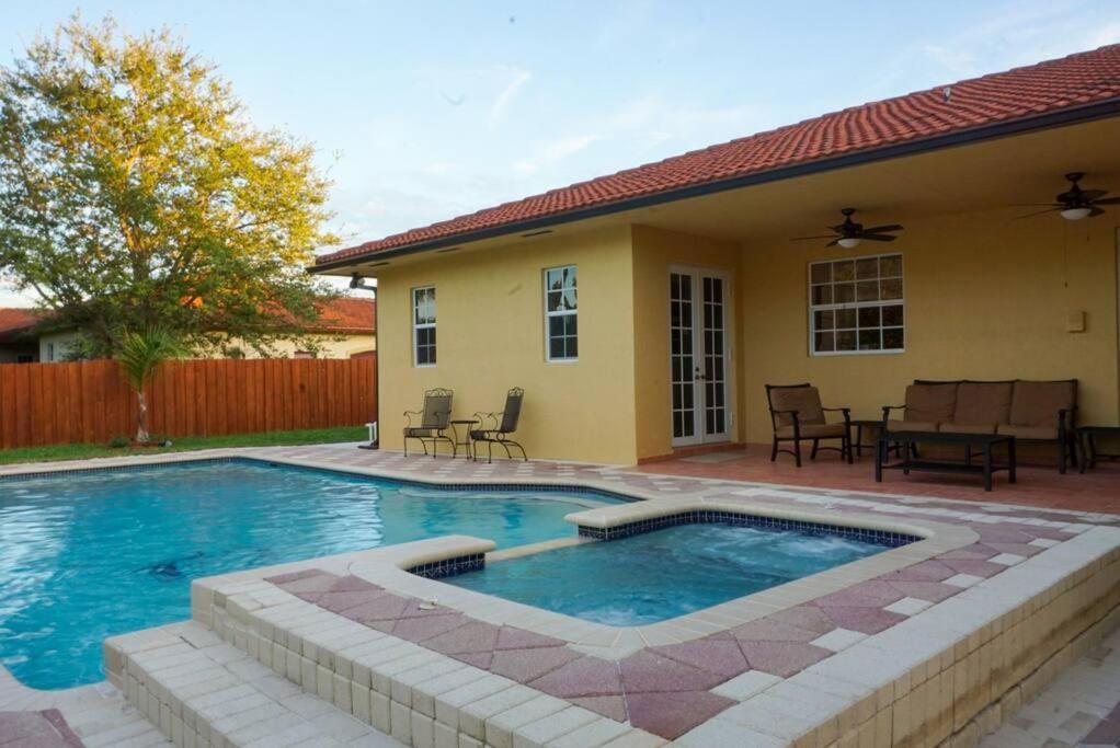 New Luxury Vacation Dream Rental- Sleeps 15! Miami Extérieur photo