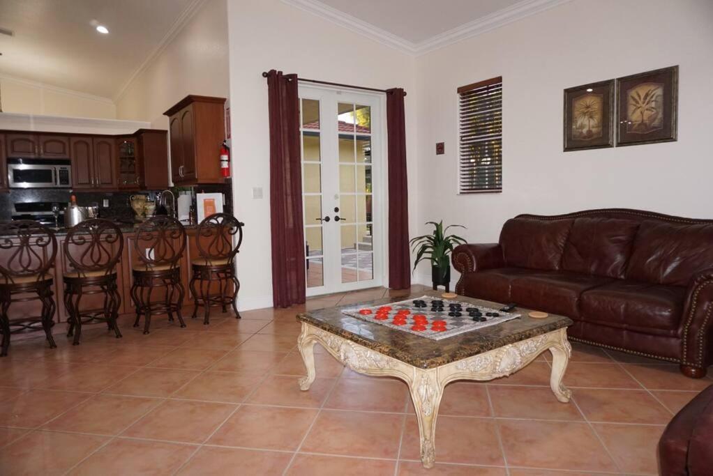 New Luxury Vacation Dream Rental- Sleeps 15! Miami Extérieur photo