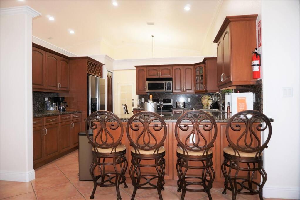 New Luxury Vacation Dream Rental- Sleeps 15! Miami Extérieur photo